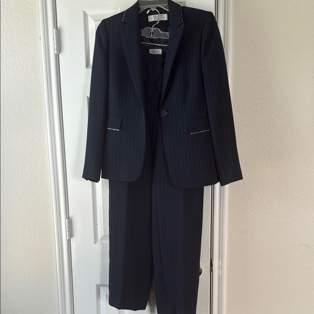 Tahari Woman Black Pantsuit Classic Tailoring
